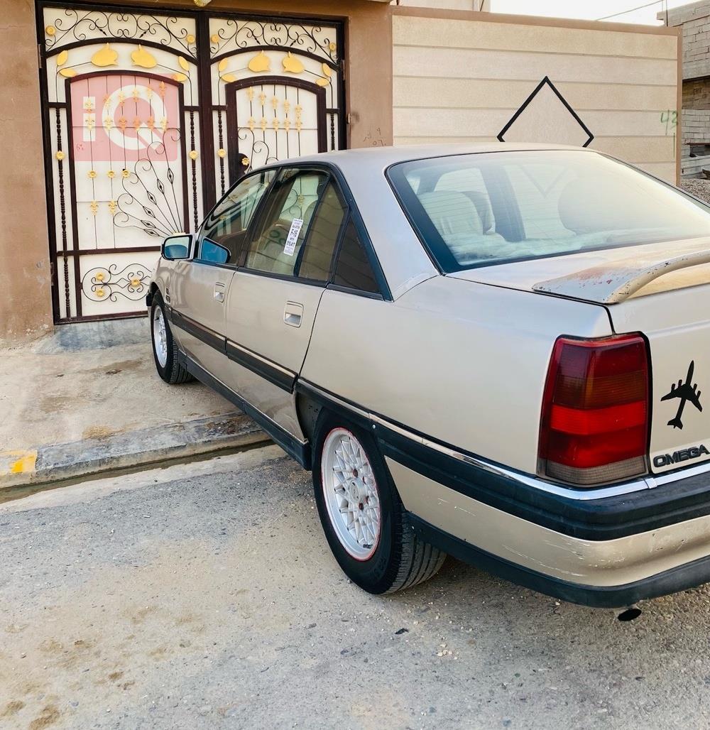 اوبل أوميغا